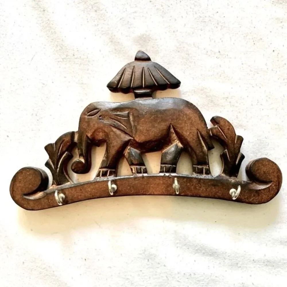 Key Rack Holder HANDMADE Folk Art Carved Wood Elephant 8 x 4.5 x 0.5 inches